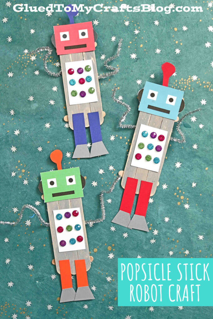 You can make a robot out of pretty much anything, as these Robot Crafts for Kids prove! Get out those craft supplies, search the trash can & let's go!