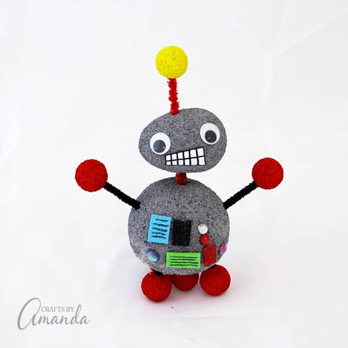 You can make a robot out of pretty much anything, as these Robot Crafts for Kids prove! Get out those craft supplies, search the trash can & let's go!