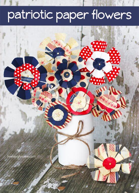 15 Easy Last-Minute 4th of July Centerpiece Decor Ideas 13 If you're having a party on the 4th of July, you certainly need an attractive table! Get it done quickly with these last-minute 4th of July Centerpiece Decor ideas!