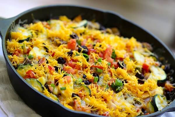 10 Super Delicious One Pot Recipes for Busy Moms - Toss all your ingredients into a single skillet or stockpot and you have a no-stress, no-mess meal ready. 