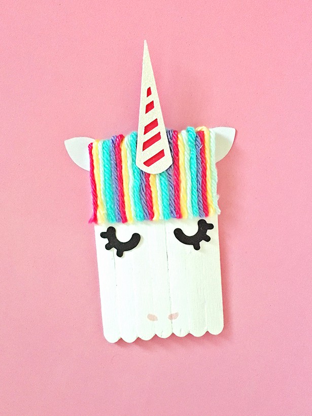 Save your Popsicle sticks for these amazing Popsicle stick crafts for kids to make & play! We've got crafts for every season & holiday, so jump in!