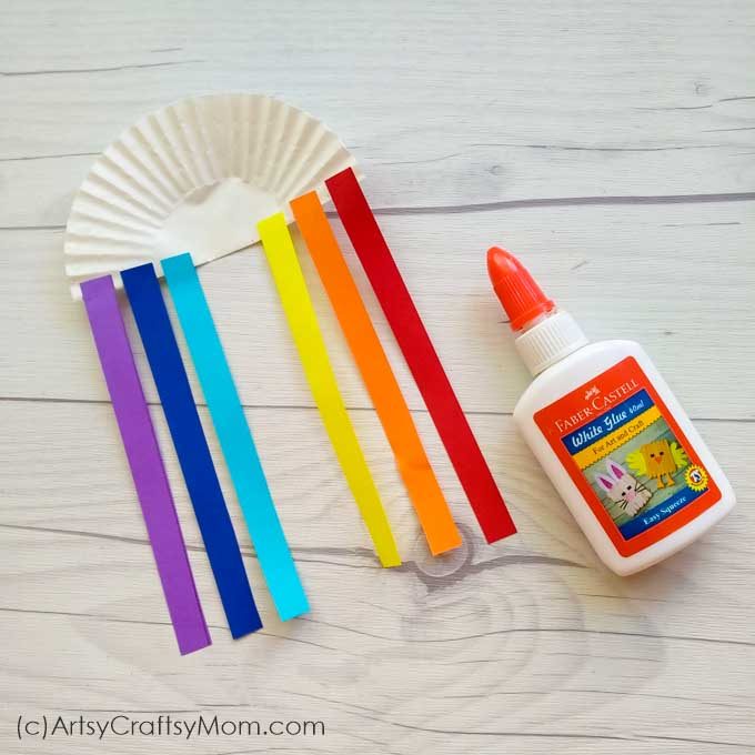 Rainbow and Shamrock Popsicle Stick Craft | St Patricks Day Special 4 Celebrate two classic icons of St Patrick's Day with our Rainbow and Shamrock Popsicle Stick Craft! All you need are cupcake liners, craft sticks and paper!
