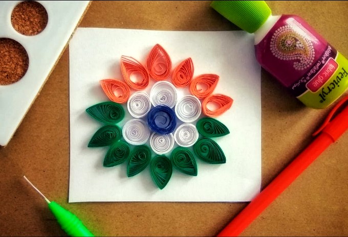 15 Tricolor Paper Quilling Ideas for Independence Day 7 Celebrate India's Independence in style this 15th August - with some stunning tricolor paper quilling ideas! Includes flowers, jewelry and more!