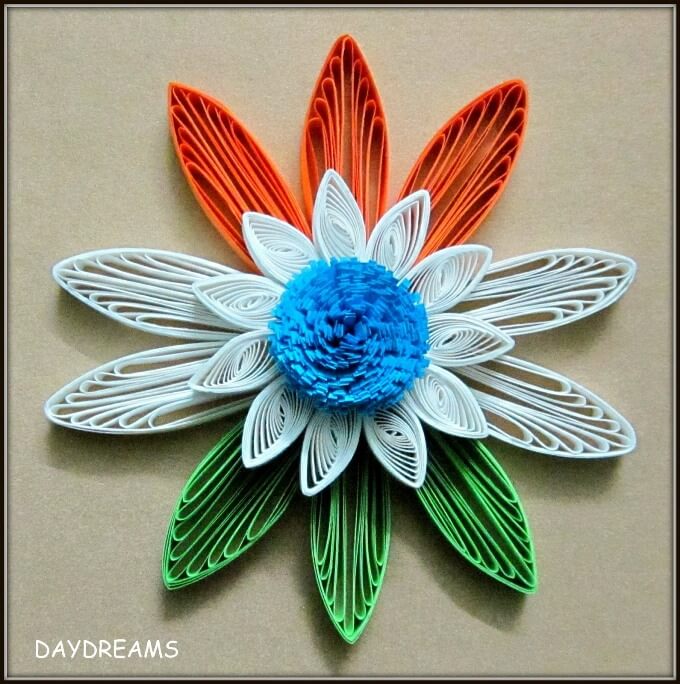 15 Tricolor Paper Quilling Ideas for Independence Day 16 Celebrate India's Independence in style this 15th August - with some stunning tricolor paper quilling ideas! Includes flowers, jewelry and more!