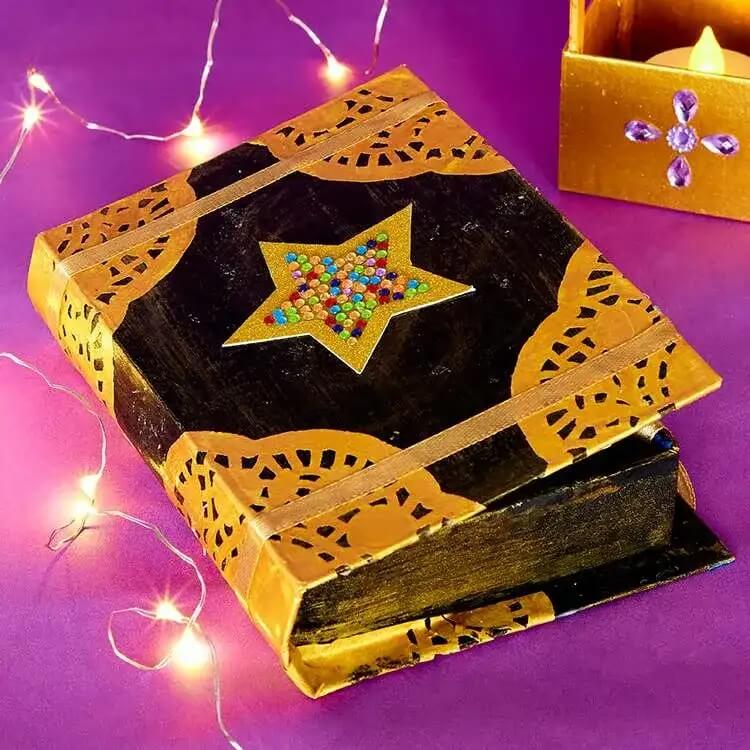 Looking for gift ideas for Eid? Why not make your own, with these DIY Eid Gifts that are perfect for kids to make and gift their friends!
