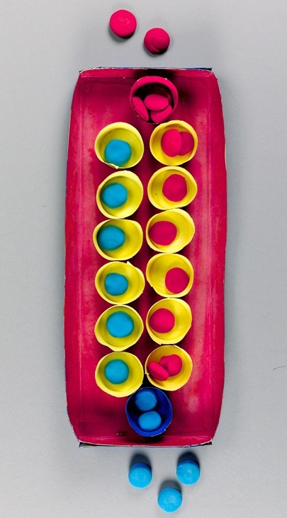 15 Traditional African Crafts for Kids to Make 11 These traditional African crafts for kids teach us about the rich and colorful heritage of the African continent! Play games, create art and have fun!