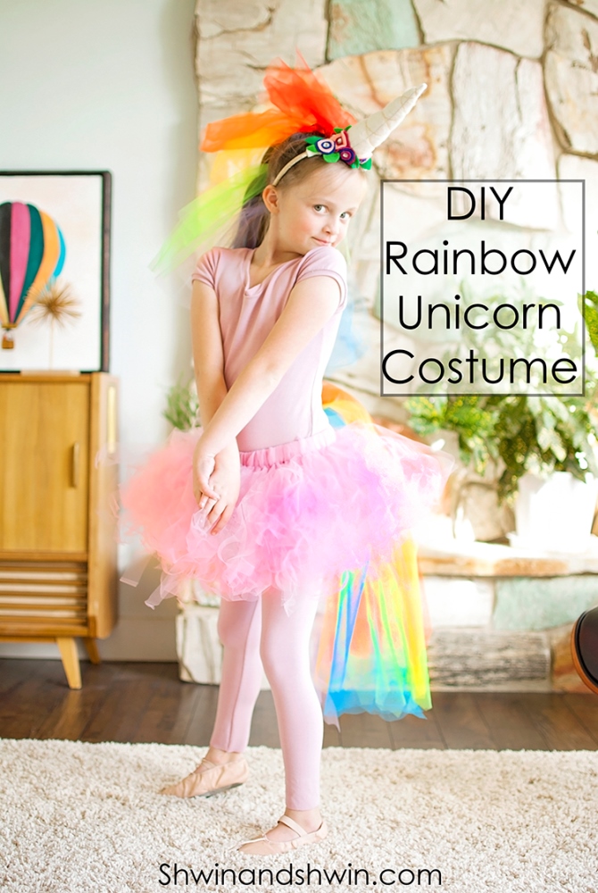 Unicorns are probably the sweetest mythological creatures that even kids love! Spread some magic around with these unique unicorn crafts for kids that are just gorgeous!
