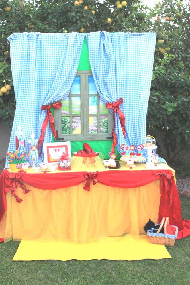Celebrate the anniversary of the book's publication with these 25 Wonderful Wizard Of Oz Party Ideas! Lots of simple, budget-friendly ideas to try!
