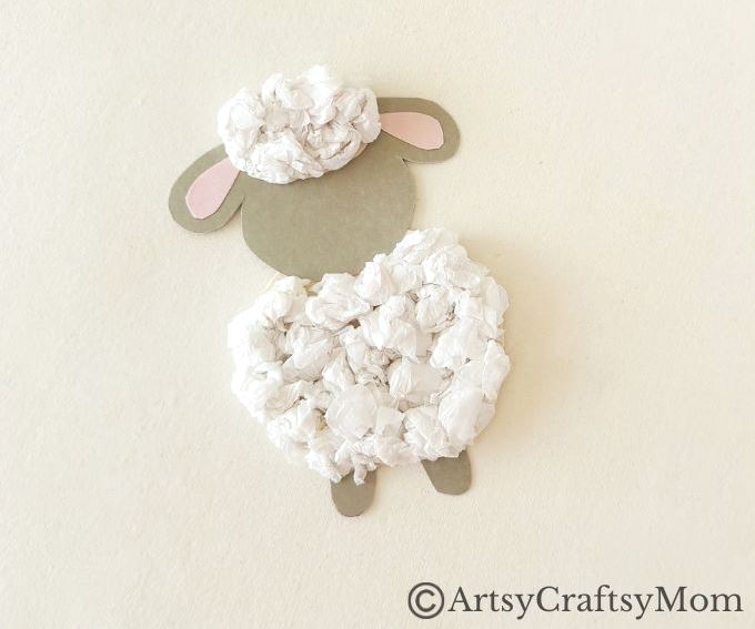 Crumpling paper is fun, & this crumpled paper sheep craft is a great way to use up all those crumpled bits! Easy fine motor exercise for young kids.