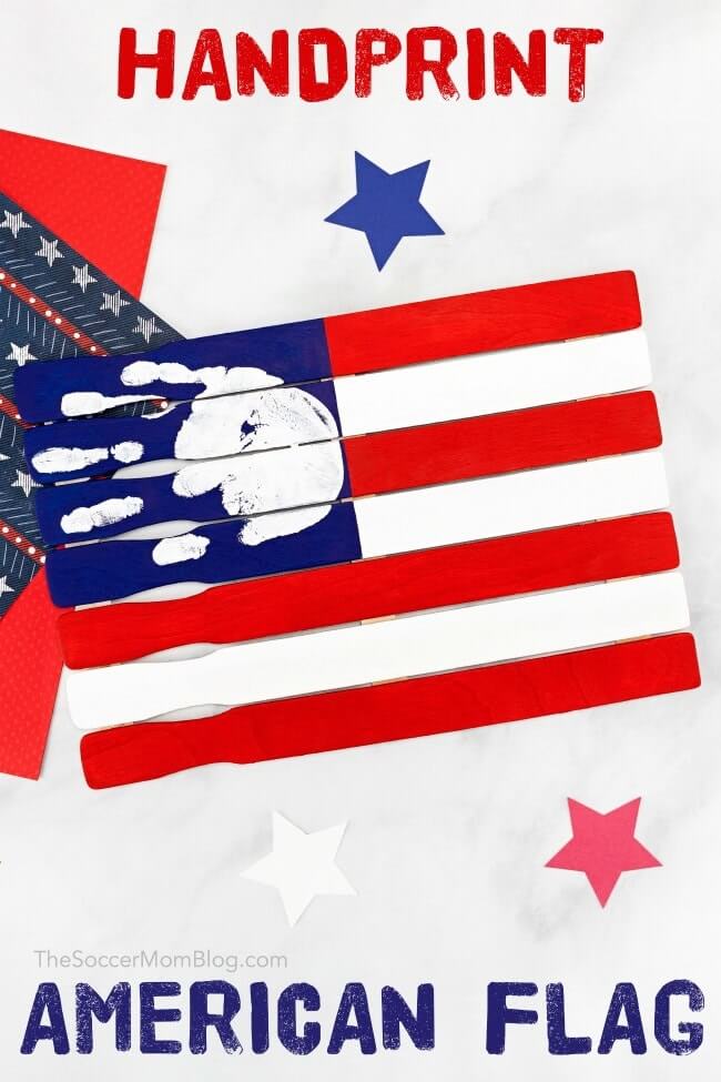 Celebrate the Land of the Free with these Crackling 4th of July Crafts for Kids! Gather all your red, blue, and white supplies, and get ready to start crafting!