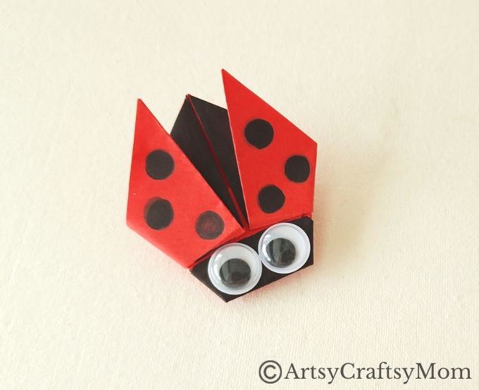 Here's an Origami Ladybug Craft that's just too cute for words! Find out how easy it is to turn a square piece of paper into an adorable ladybug!