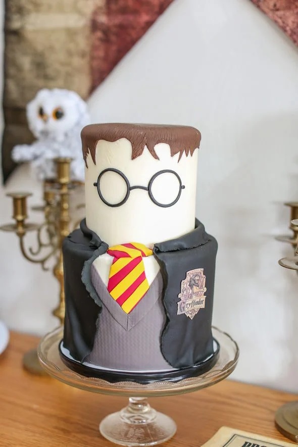Here are some budget-friendly, yet magical Harry Potter party ideas for any occasion! Perfect for a birthday, anniversary or a Potter movie marathon!