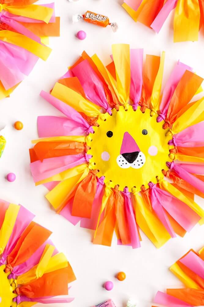 Get roaring with these incredibly cute and easy lion crafts for kids! Celebrate these majestic animals in time for World Lion Day on 10th August.
