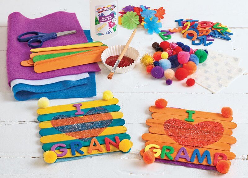 Celebrate Grandma and Grandpa with these adorable Grandparents Day crafts for kids to make! There's something for every age, so let's go!