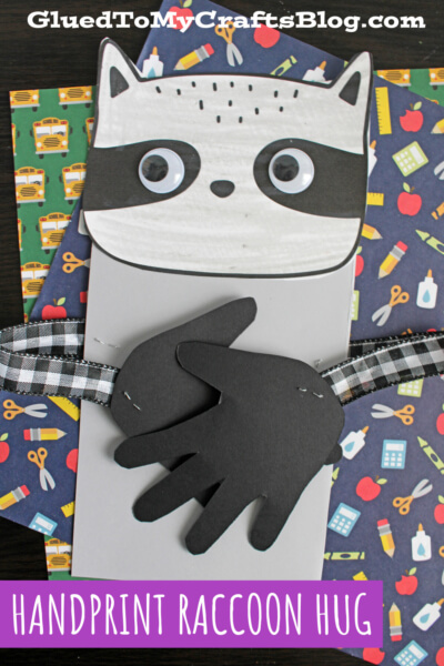 Celebrate International Raccoon Appreciation Day on 1st October with some fun raccoon crafts for kids! Learn about these creatures as you DIY!