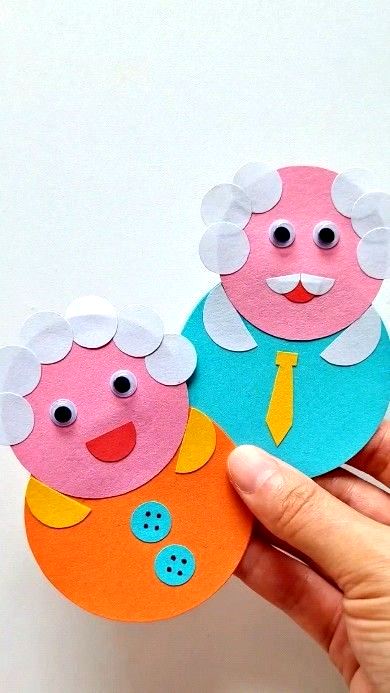 Celebrate Grandma and Grandpa with these adorable Grandparents Day crafts for kids to make! There's something for every age, so let's go!