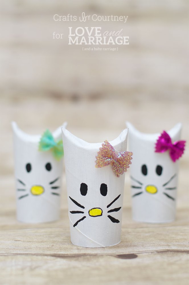 It's everyone's favorite cat's birthday on November 1st, and we're celebrating in style, with some adorable Hello Kitty crafts for kids!