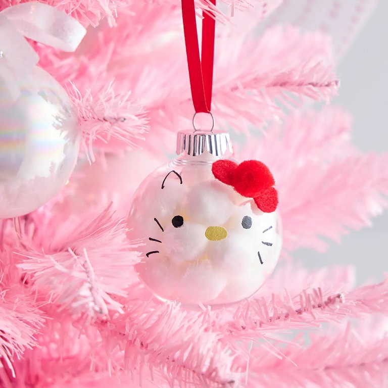 It's everyone's favorite cat's birthday on November 1st, and we're celebrating in style, with some adorable Hello Kitty crafts for kids!