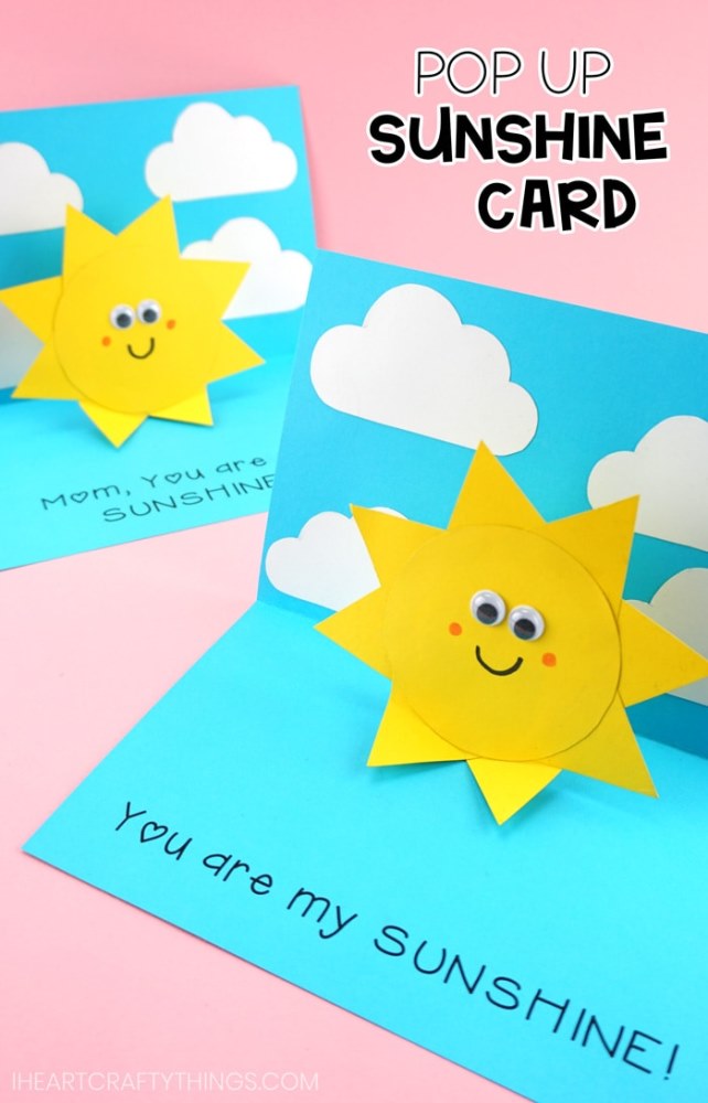 Give your handmade cards an extra dimension with these creative DIY 3D Pop-Up Cards for Kids! Includes options for a year of holidays!
