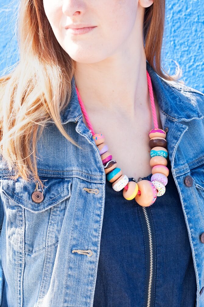 Doughnuts are delicious, but you can also make crafts based on them! Here are some fun Doughnut Crafts to try, in time for National Donut Day!