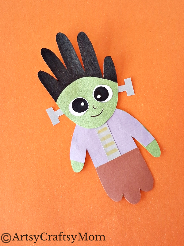 This handprint Frankenstein craft is super easy for kids to make - it's not at all like Dr. Frankenstein struggling to put together his monster!