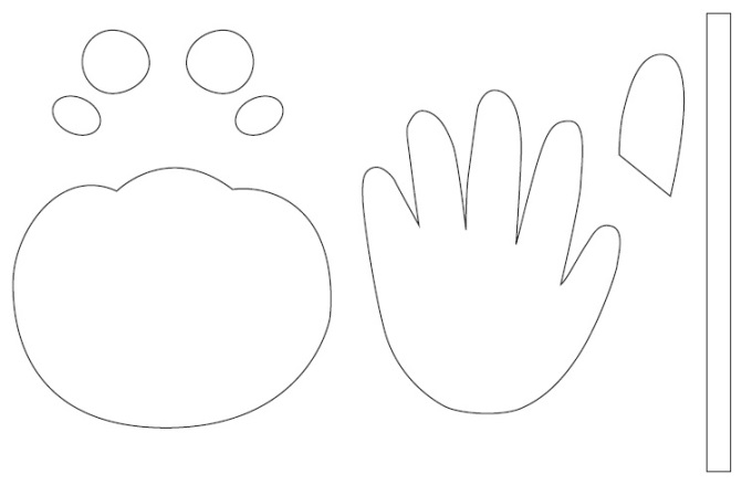 It doesn't get easier than this handprint pumpkin craft! It's the perfect Thanksgiving project for young children, and you don't need too many supplies!