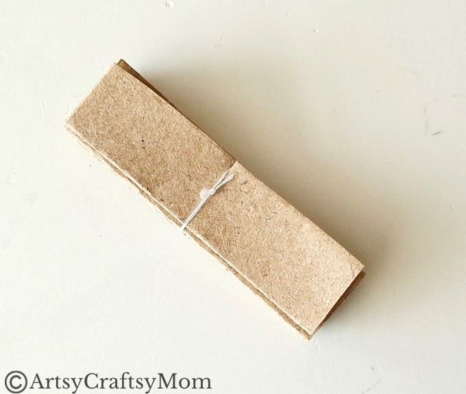 Can you turn a paper bag into a Christmas ornament? Well, this paper bag star ornament craft certainly proves it can be done without much effort!