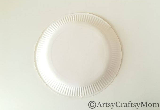 This paper plate reindeer craft is an easy Christmas project for young kids, and your main material is just a plain, white paper plate!