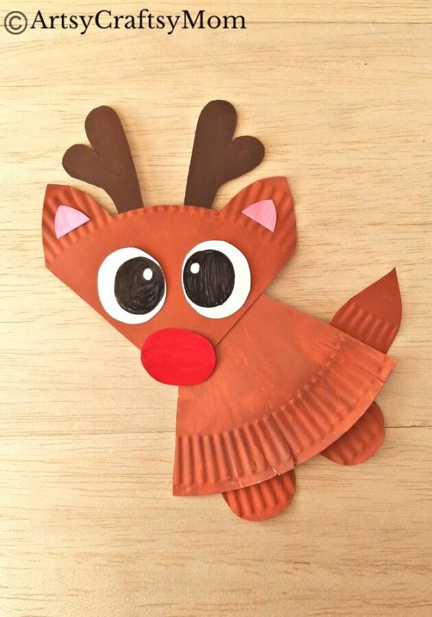 This paper plate reindeer craft is an easy Christmas project for young kids, and your main material is just a plain, white paper plate!