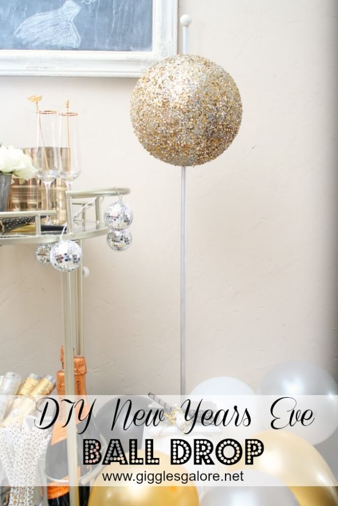 Say Hello to a brand New Year with these exciting New Year crafts for kids!! Make wands, countdown clocks, noise makers and more!