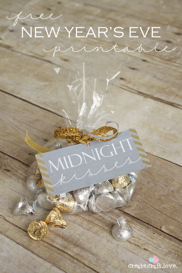 Ring in 2026 with our 30 DIY New Year's Eve Party Ideas for Kids! Discover easy crafts and exciting games to delight children. Ideal for teachers and homeschooling moms planning a fun-filled celebration.