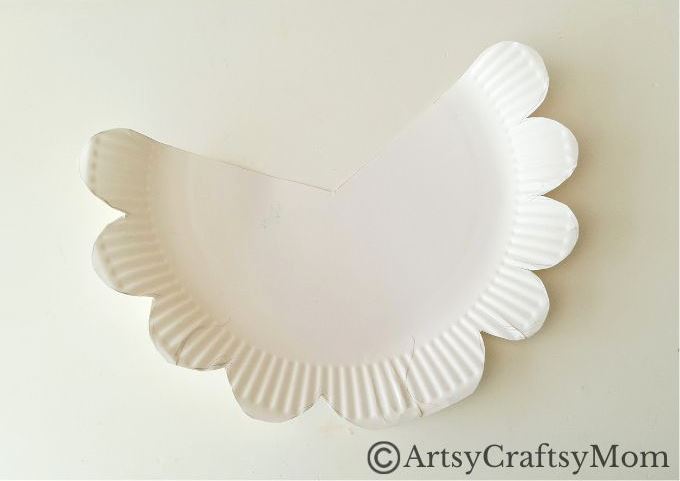 If you're looking for an easy angel craft to make this Christmas with minimal supplies, this Paper Plate Angel Craft for Kids is perfect for you!