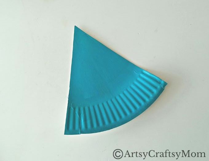 If you're looking for an easy angel craft to make this Christmas with minimal supplies, this Paper Plate Angel Craft for Kids is perfect for you!