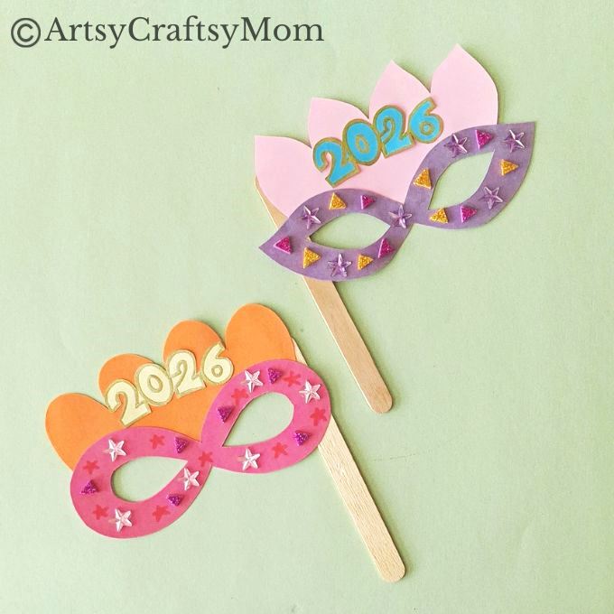 This Printable New Year Mask Craft is the perfect accessory to carry to this year's New Year's Eve bash! Prepare for lots of compliments!