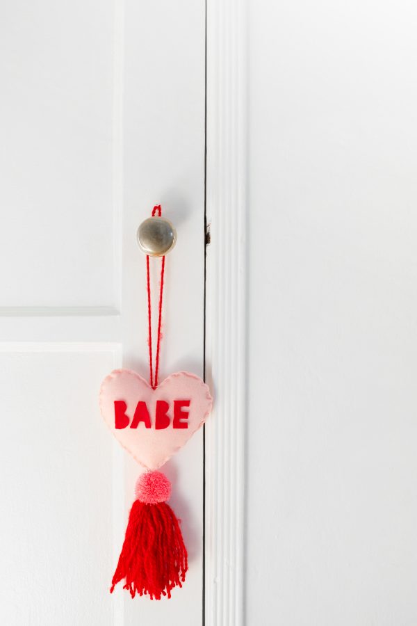If you're thinking of making something for your special someone this V-Day, we've got some amazing Valentine’s Day Sewing Projects to check out!