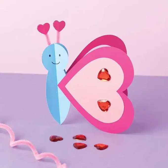 Nothing is cuter than some adorable DIY animal Valentines for Kids to make this Valentine's Day, and we have some easy ideas to try!