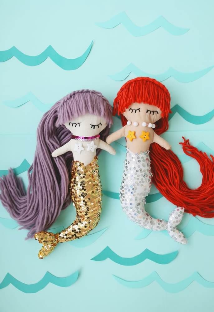 Love mermaids? Then these mesmerizing mermaid crafts for kids are just what you need? Take an underwater adventure with these fun projects!