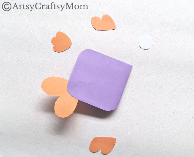Never stop your reading journey; this adorable fish corner bookmark encourages you to keep on swimming! Easy paper craft ideal for beginners!