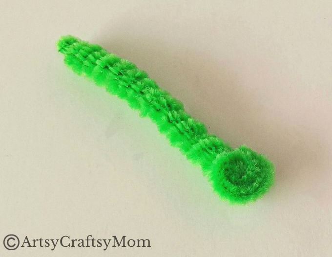 Easy Moving Pipe Cleaner Caterpillar Craft 10 It's always fun to make stuff you can play with, like this easy Moving Pipe Cleaner Caterpillar Craft! A fun project for kids of all ages!