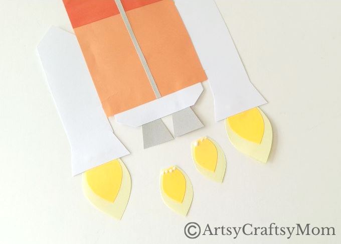 We're celebrating the amazing NASA Artemis II mission with a fun paper bag Artemis II craft! Perfect for National Space Day on May 1st.