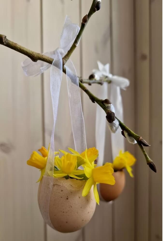 Celebrate Norway's National Day with some interesting Norway Crafts for Kids! Learn about Vikings, fjords, rosemåling and much more!