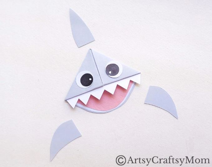 Not all sharks are ferocious - this one is actually helpful! Enjoy making our shark corner bookmark & you have a reading buddy who holds your page!