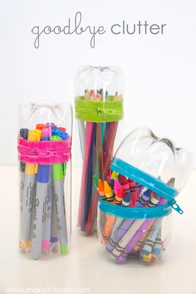 Don't throw away those plastic bottles - put them to good use with these plastic bottle crafts for kids! Perfect for World Environment Day!