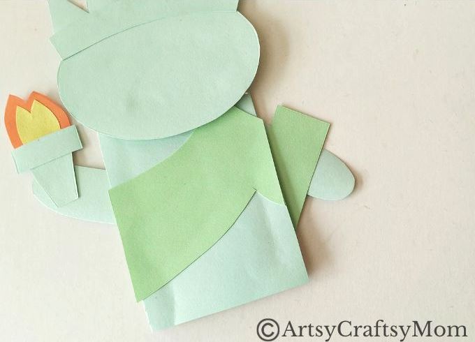 Cute Paper Bag Statue of Liberty Craft for Kids 14 We've got the perfect project for kids to try this 4th of July - a paper bag Statue of Liberty craft! It is really easy to make, & looks amazing when done!