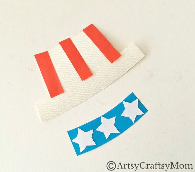 If you're planning a puppet show for the 4th of July, you have to try this fun paper bag Uncle Sam craft! All you need is a paper bag and craft paper!