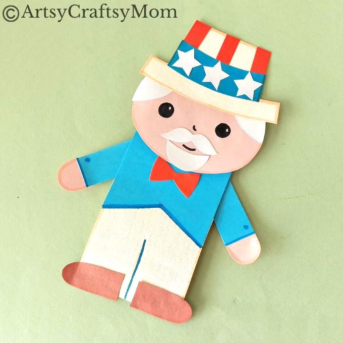 If you're planning a puppet show for the 4th of July, you have to try this fun paper bag Uncle Sam craft! All you need is a paper bag and craft paper!