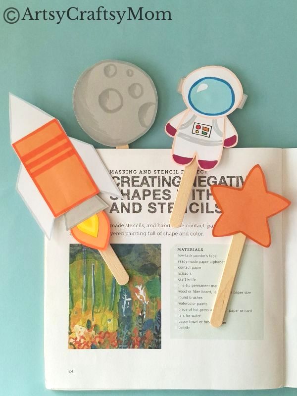 Have fun learning about rockets and spaceships as you make this fun Artemis II bookmarks papercraft! Perfect for books about outer space!