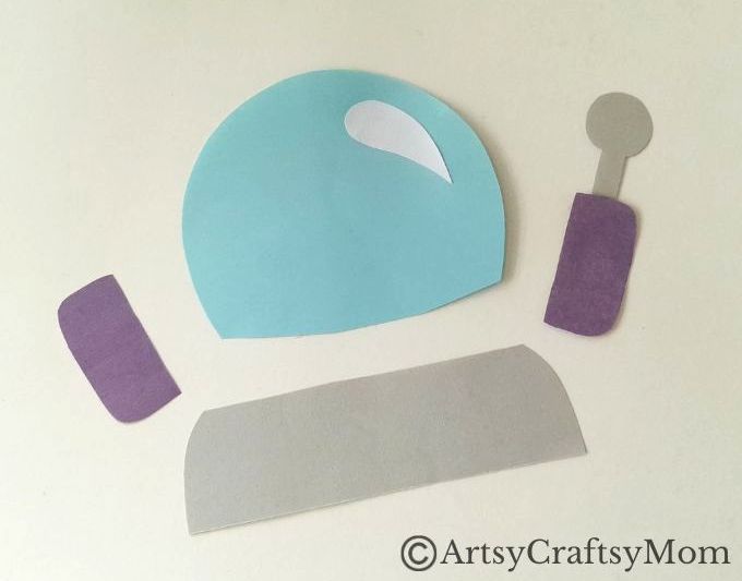 This paper plate astronaut helmet craft is one of the easiest crafts for little space enthusiasts to make! All you need is a paper plate and craft paper!
