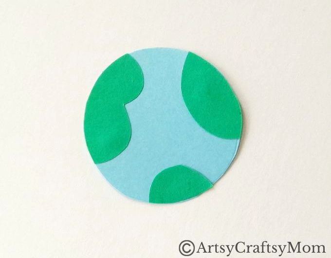 This Space-Themed Paper Art Project for Kids proves that you can make art with little more than colored craft paper and basic craft supplies!