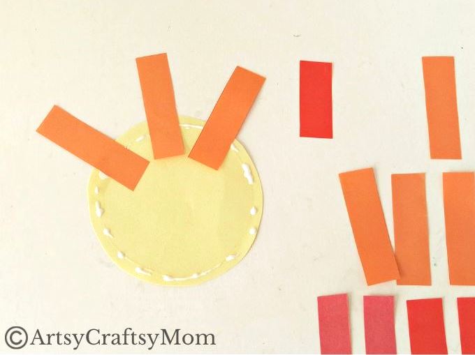 This lion shape papercraft is a two-in-one project for little kids, where they can learn about lions and about shapes, while having fun!